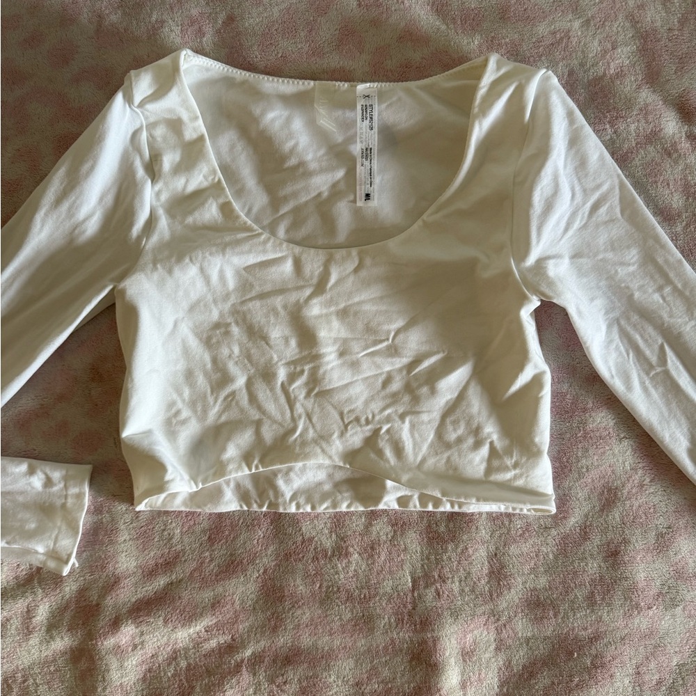 Women's White Long Sleeve Top